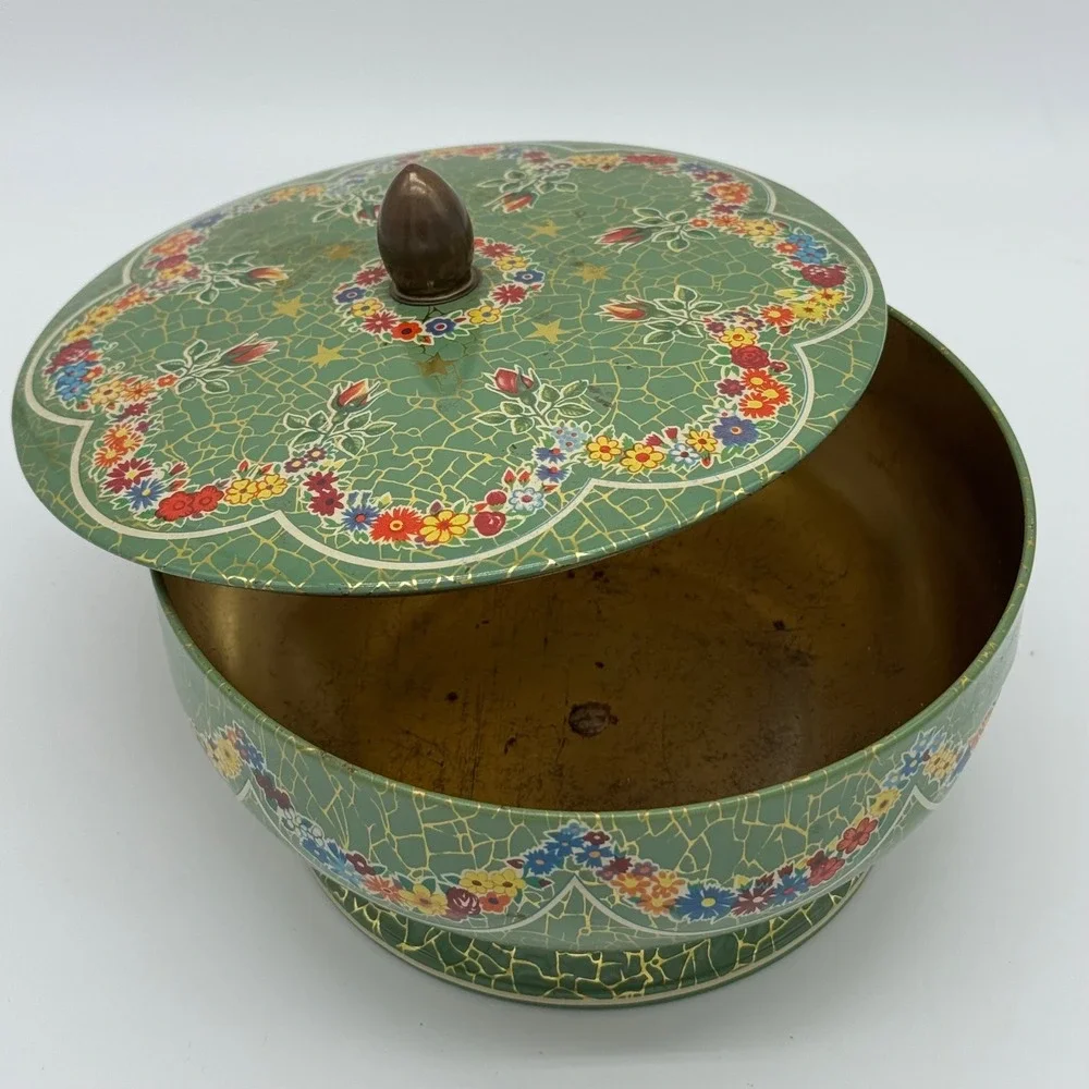 Vintage Daher England Green Crackle Floral Pedestal Candy Tin Acorn Knob Lid
